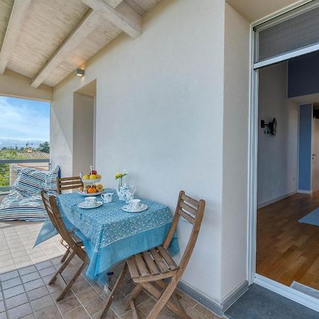 La Casa Degli Ulivi Appartamento In Villa Con Patio Quartu SantʼElena Extérieur photo